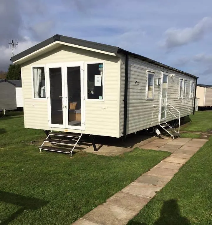 Finch 52 Hotel Scarborough Campsite