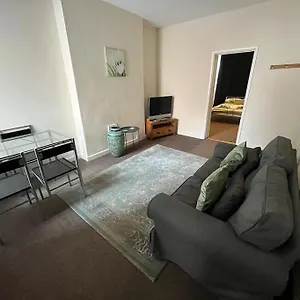 Flat 1, 67 Colwick Road Ng2 4al Apartment Nottingham